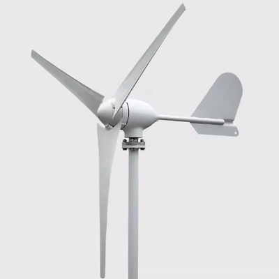 Wind-zonne-hybride controller Zonne-wind-hybride energiesysteem voor nettoepassingen