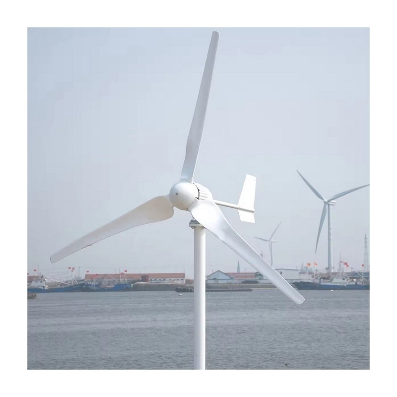 Wind-zonne-hybride controller Zonne-wind-hybride energiesysteem voor nettoepassingen